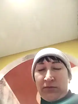 Funny Karina online show from December 19, 2025, 8:49 am