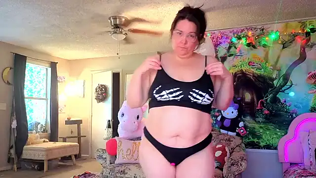 Princess  Kitty   online show from January 18, 2026, 4:32 pm