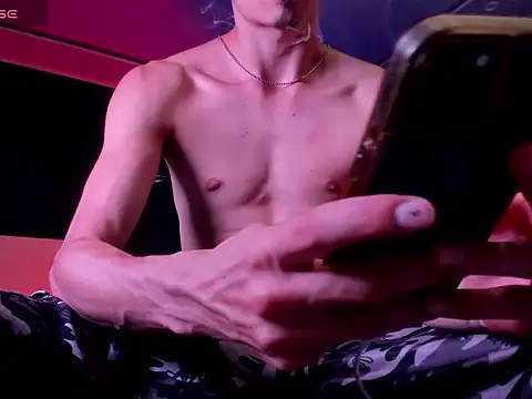 Damartinez27 online show from October 19, 2025, 8:44 pm