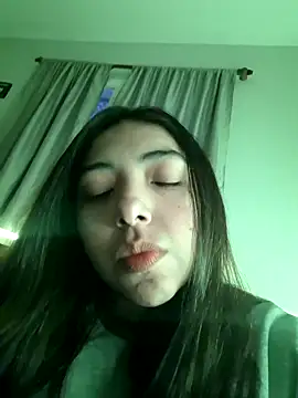 Snapshot of missapril0101 chatting on May 27, 2026, 4:31 am missapril0101 online show from May 27, 2026, 4:31 am