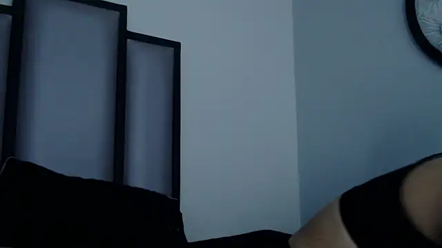 Snapshot of Lucy-23 chatting on February 12, 2026, 5:29 am Lucy-23 online show from February 12, 2026, 5:29 am