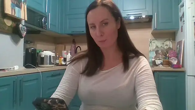 ALICAINWONDERLAND online show from November 20, 2025, 6:41 pm