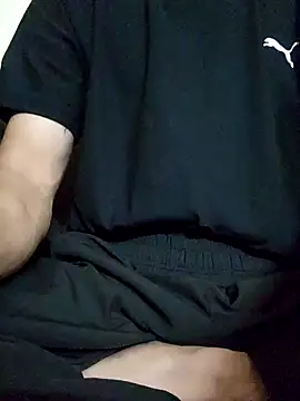 Snapshot of coupleyug chatting on December 18, 2025, 9:47 am coupleyug online show from December 18, 2025, 9:47 am