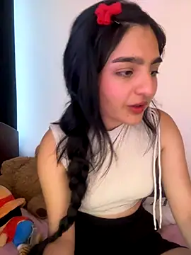 Clementyne30 online show from November 24, 2025, 10:32 pm