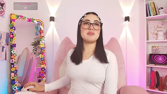 justonecute online show from January 11, 2026, 12:17 am