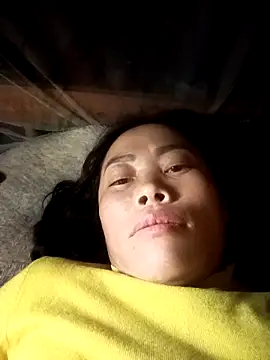 CoMay003 online show from November 22, 2025, 11:58 pm