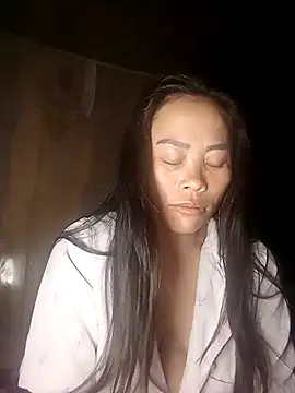 Snapshot of CoMay003 chatting on February 16, 2026, 11:57 pm CoMay003 online show from February 16, 2026, 11:57 pm