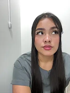 Mariaotalvaro online show from January 15, 2026, 8:12 pm