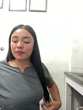 Mariaotalvaro online show from September 15, 2025, 7:03 pm