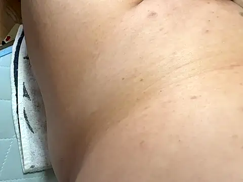 Snapshot of kari-deka chatting on November 9, 2025, 4:38 am kari-deka online show from November 9, 2025, 4:38 am