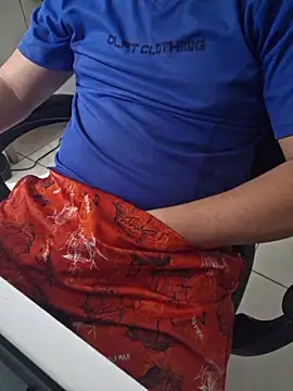 Carloskasado online show from January 7, 2026, 3:33 am