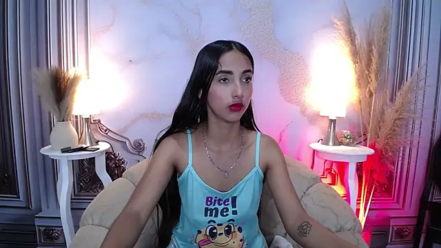 MilkyLally online show from November 15, 2025, 11:25 am