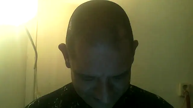 Stack111111 online show from November 28, 2025, 4:51 pm