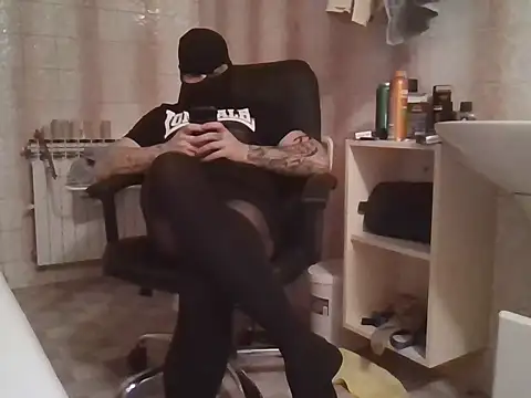 bdsmfreaks12 online show from November 13, 2025, 3:49 pm