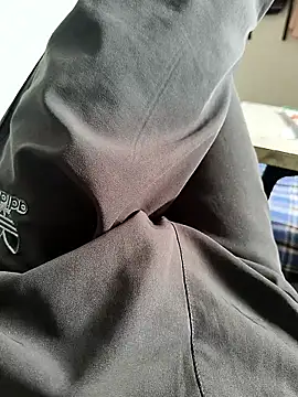 Snapshot of Bio-teacher chatting on October 9, 2025, 6:03 am Bio-teacher online show from October 9, 2025, 6:03 am