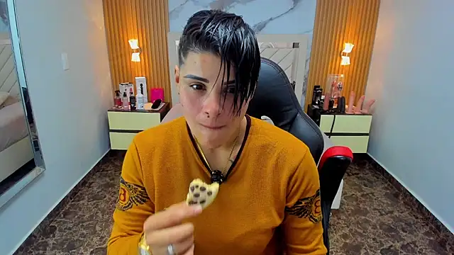 Snapshot of KAROLLJONES1 chatting on February 5, 2026, 7:21 pm KAROLLJONES1 online show from February 5, 2026, 7:21 pm