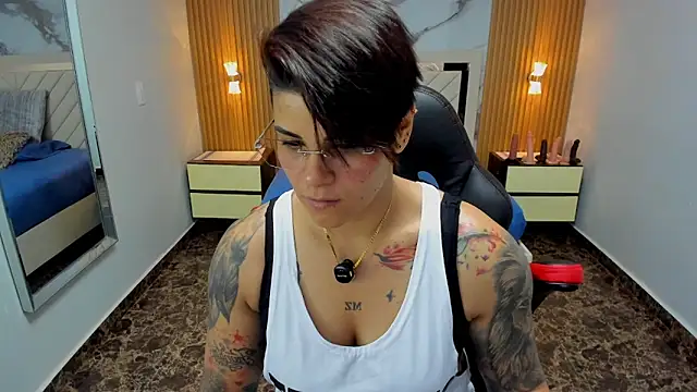 KAROLLJONES1 online show from March 21, 2026, 12:31 pm