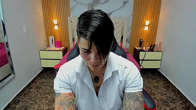 Snapshot of KAROLLJONES1 chatting on February 28, 2026, 7:35 pm KAROLLJONES1 online show from February 28, 2026, 7:35 pm