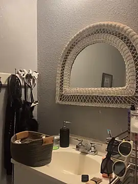 goddessmissmia online show from October 1, 2025, 7:40 pm