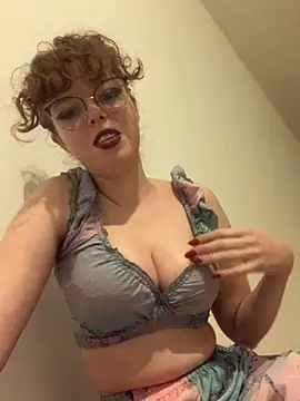 Snapshot of Kyokko-doll chatting on November 17, 2025, 11:42 pm Kyokko-doll online show from November 17, 2025, 11:42 pm