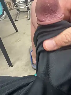 Snapshot of jamesliddick38 chatting on February 5, 2026, 3:46 am jamesliddick38 online show from February 5, 2026, 3:46 am