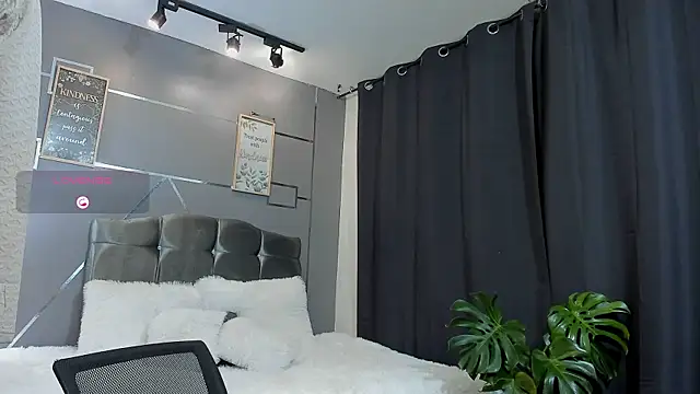 Room 69x online show from November 23, 2025, 2:54 am