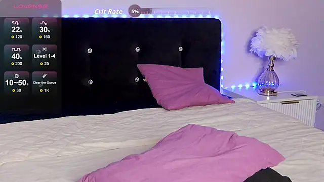 Milla Ciao online show from November 13, 2025, 5:11 am