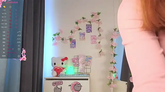 roxydolll online show from July 8, 2026, 2:03 am