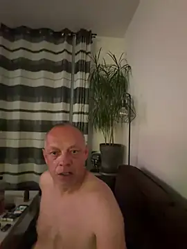 Snapshot of Jaropol chatting on July 25, 2026, 1:35 am Jaropol online show from July 25, 2026, 1:35 am