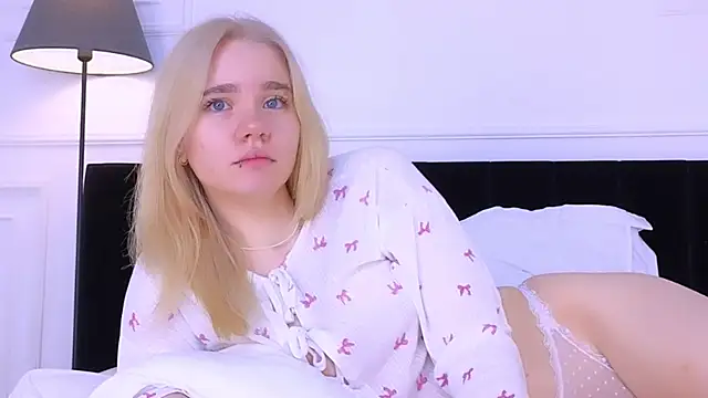 ANNABELLE LU online show from October 16, 2025, 2:20 am