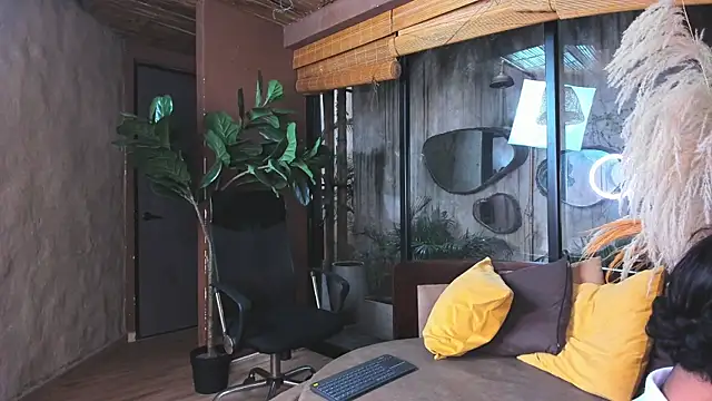 AlanCutee online show from November 23, 2025, 11:53 am