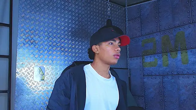 AlanCutee online show from October 30, 2025, 11:08 am