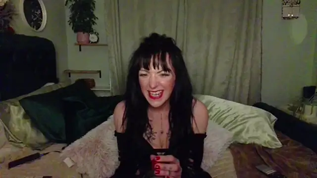 Snapshot of XxxLilith chatting on March 4, 2026, 10:39 pm XxxLilith online show from March 4, 2026, 10:39 pm