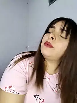 Nahomy cm online show from September 8, 2025, 10:09 pm