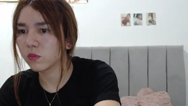 Dolly Peach  online show from August 7, 2026, 6:58 pm