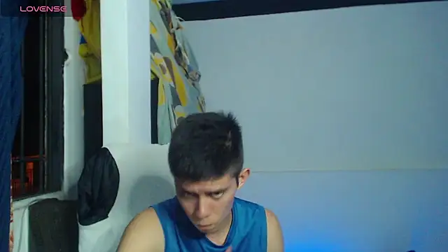 JhoanVelezModel online show from October 10, 2025, 3:18 am