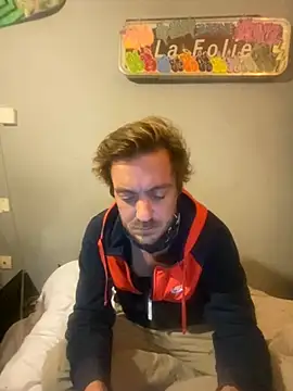 3615-ULLA online show from November 22, 2025, 8:29 pm