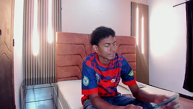 FYKMOR 1 online show from September 15, 2025, 3:51 am