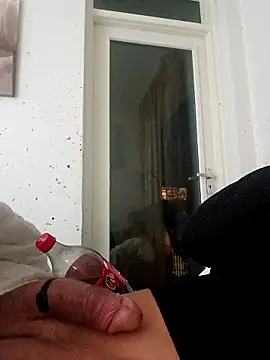 handsome8inchh online show from April 6, 2026, 2:51 am