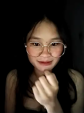 saronla 03 online show from October 12, 2025, 3:57 pm