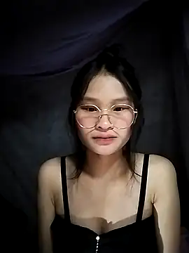 saronla 03 online show from November 16, 2025, 8:46 pm