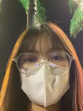   BabyShowPublic   online show from November 23, 2025, 3:55 pm