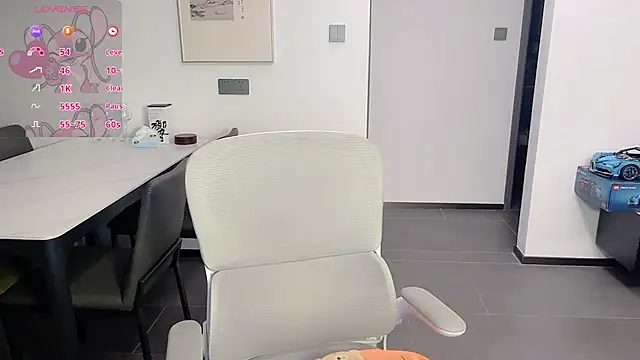 Scarlett-bb online show from September 30, 2025, 7:20 pm