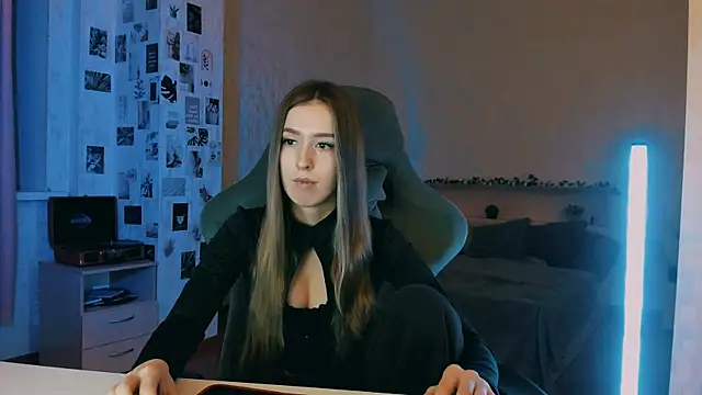 yourrdanceteacher online show from November 10, 2025, 7:19 pm