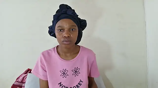 SexyBitchx01 online show from November 12, 2025, 10:08 am