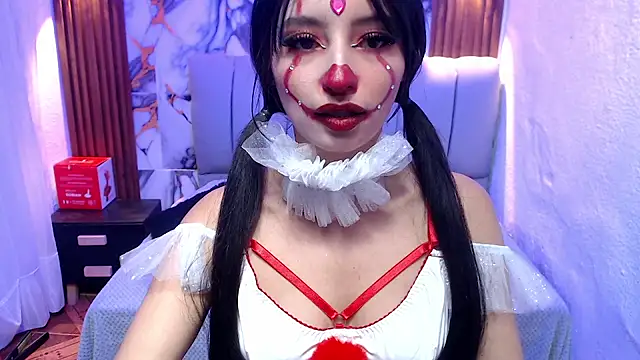 alaia blue online show from October 30, 2025, 3:42 pm