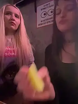 Snapshot of kamila_blush chatting on February 13, 2026, 8:53 pm kamila blush online show from February 13, 2026, 8:53 pm