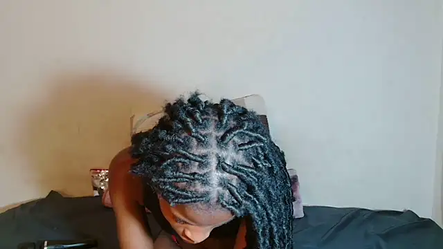 DarkChocox01 online show from October 15, 2025, 5:43 pm