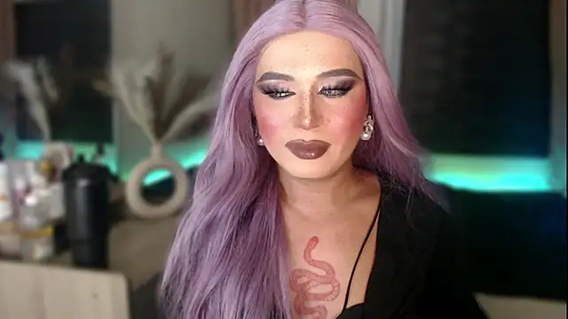 Snapshot of mslilly_croft chatting on February 7, 2026, 5:10 pm mslilly croft online show from February 7, 2026, 5:10 pm