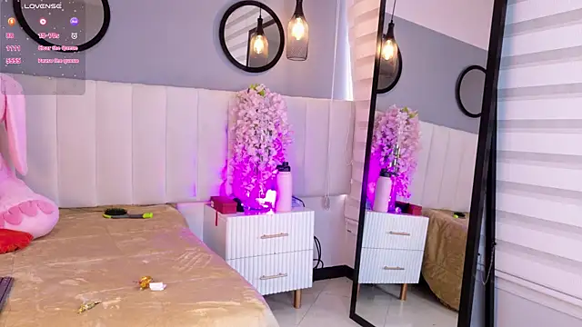 amy miller1 online show from February 12, 2026, 8:08 pm